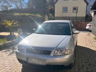 Usata Audi A3 Attraction 101 CV (74 kW) 2000 Argento Utilitaria