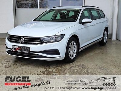 Gebraucht VW Passat Conceptline 150 PS (110 kW) 2022 Gletscherweiß metallic Kombi