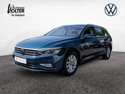 Gebraucht VW Passat Business 150 PS (110 kW) 2022 Aquamarin blau Kombi