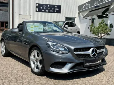 Gebraucht Mercedes SLC180 Ambition 156 PS (114 kW) 2017 Grau Cabrio