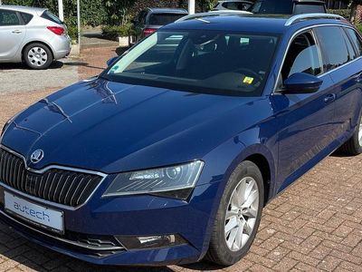 Gebraucht Skoda Superb Style 150 PS (110 kW) 2016 Blau Kombi