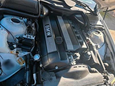 Gebraucht BMW 520 170 PS (125 kW) 2001 Grau Limousine