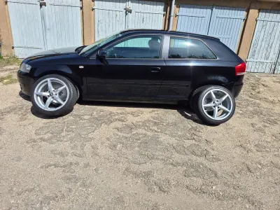 Second-hand Audi A3 Sport 102 CP (75 kW) 2007 Negru Hatchback