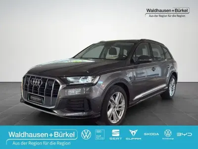 Gebraucht Audi Q7 Ambiente 286 PS (210 kW) 2022 Samuraigrau (metallic) SUV
