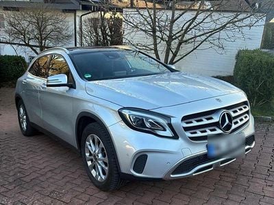 Gebraucht Mercedes GLA220 170 PS (125 kW) 2018 Silber SUV