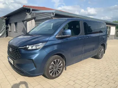 Gebraucht Ford Tourneo Custom 170 PS (125 kW) 2025 Schwarz Van