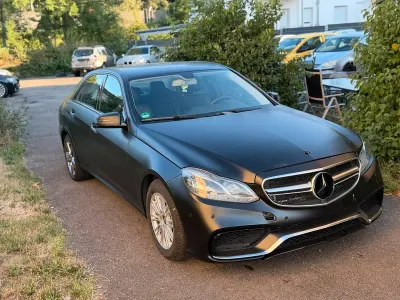 Gebraucht Mercedes E200 136 PS (100 kW) 2015 Schwarz Limousine