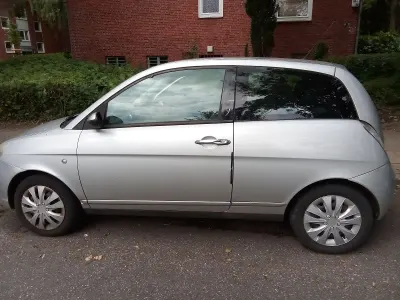 Gebraucht Lancia Ypsilon 69 PS (50 kW) 2006 Grau Kleinwagen