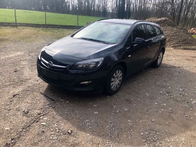 gebraucht Opel Astra Sports T. 1.6 CDTI eco Sel. 81 S/S 97g...