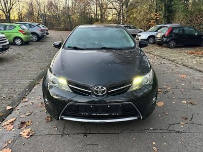 Gebraucht Toyota Auris Comfort 124 PS (91 kW) 2014 Schwarz Limousine