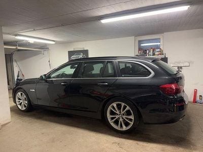 Gebraucht BMW 525 Sport Line 218 PS (160 kW) 2015 Schwarz Kombi