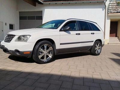 Weiß Gebraucht 2005 Chrysler 200 Van / Kleinbus | 3.750 €