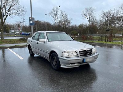 Gebraucht Mercedes C240 170 PS (125 kW) 1998 Silber Limousine