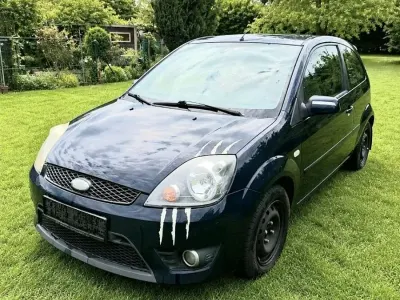 Używany Ford Fiesta 101 KM (74 kW) 2006 Niebieski Hatchback