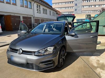 gebraucht VW Golf VII Variant 2.0 TDI R-Line Optic HU NEU