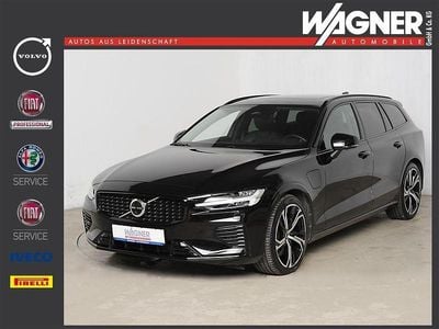 Second-hand Volvo V60 Ultimate 310 CP (228 kW) 2023 Negru Break