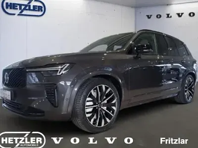 Neu Volvo XC90 Plus 455 PS (334 kW) 2026 Grau SUV