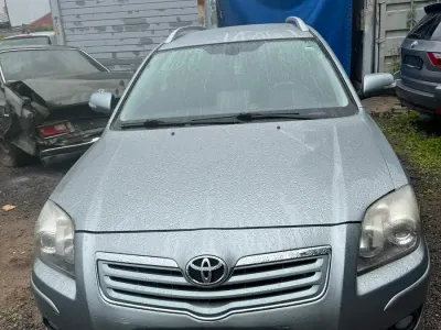Gebraucht Toyota Avensis T2 126 PS (92 kW) 2008 Grau Limousine