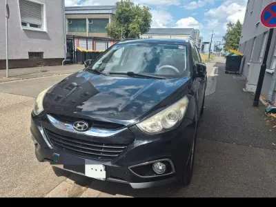 Gebraucht Hyundai ix35 Style 135 PS (99 kW) 2012 Schwarz SUV