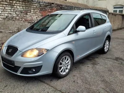 Gebraucht Seat Altea XL Copa 105 PS (77 kW) 2011 Silber Van / Kleinbus