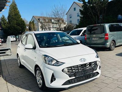 Gebraucht Hyundai i10 Select 67 PS (49 kW) 2020 Weiß Kleinwagen