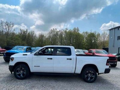 gebraucht Dodge Ram Big Horn Built to Finanz. 5.99%