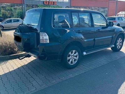 Gebraucht Mitsubishi Pajero 200 PS (147 kW) 2010 Grün SUV