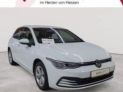 Gebraucht VW Golf VIII Life 131 PS (96 kW) 2022 Weiß Limousine