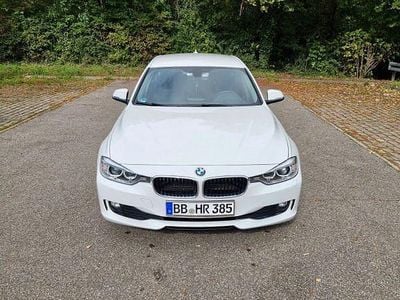 Gebraucht BMW 318 143 PS (105 kW) 2015 Weiß Kombi