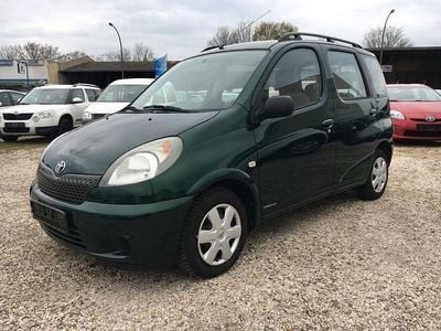Usata Toyota Yaris Verso Luna 86 CV (63 kW) 2000 Monovolume