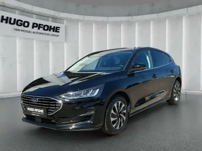 Neu Ford Focus Titanium 155 PS (114 kW) 2026 Schwarz Limousine