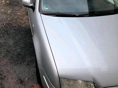 Usata VW Bora 105 CV (77 kW) 2002 Argento Berlina