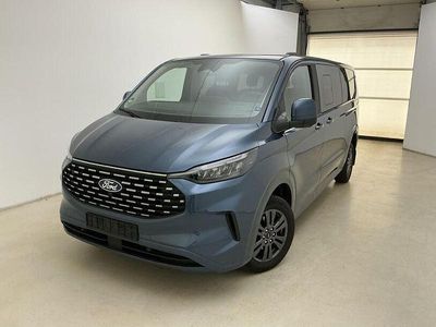 Usata Ford Tourneo Titanium 170 CV (125 kW) 2024 Blu Monovolume