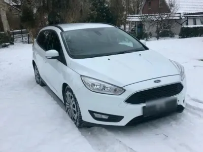 Gebraucht Ford Focus 120 PS (88 kW) 2016 Weiß Kombi