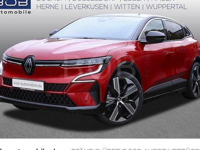 Nuova Renault Megane E-Tech Iconic 161 kW (220 CV) 2025 Rosso Berlina