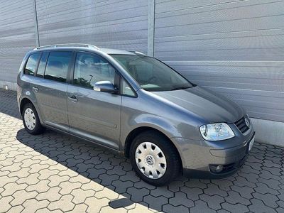 Grau Gebraucht 2003 VW Touran Highline Van / Kleinbus | 1.650 € (Fairer Preis)