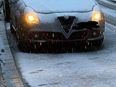 Gebraucht Alfa Romeo Giulietta 175 PS (128 kW) 2016 Grau Kleinwagen