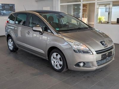 Usata Peugeot 5008 Family 114 CV (83 kW) 2013 Beige Monovolume