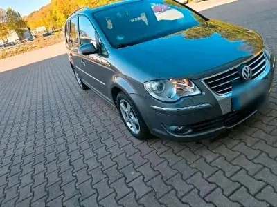 Gebraucht VW Touran 140 PS (102 kW) 2009 Grau Van / Kleinbus