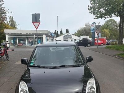 Second-hand Suzuki Swift 92 CP (67 kW) 2007 Negru Hatchback