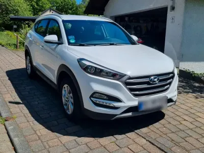 Gebraucht Hyundai Tucson Trend 132 PS (97 kW) 2017 Weiß SUV