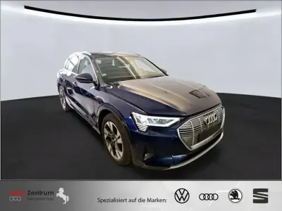 Gebraucht Audi e-tron Advanced 300 kW (408 PS) 2022 Blau SUV