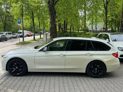 Używany BMW 330 Sport Line 258 KM (189 kW) 2013 Biały Kombi