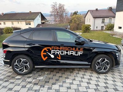 Gebraucht Hyundai Kona N Line 150 PS (110 kW) 2025 Schwarz SUV