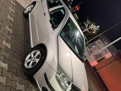 Silber Gebraucht 2007 Skoda Fabia Kleinwagen | 1.700 € (Fairer Preis)