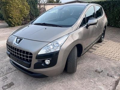 Gebraucht Peugeot 3008 Access 120 PS (88 kW) 2012 Beige Kombi