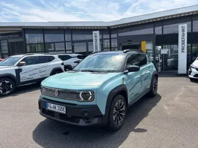 Gebraucht Renault 4 E-Tech Iconic 110 kW (150 PS) 2025 Grün SUV