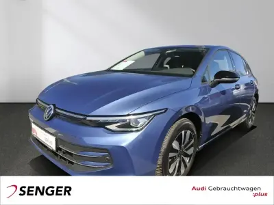 Gebraucht VW Golf VIII Goal 150 PS (110 kW) 2025 Anemonenblau Limousine