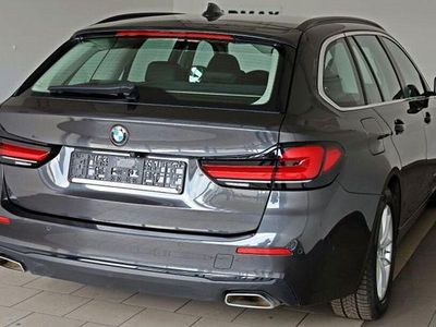 Usata BMW 520 Sport Line 190 CV (139 kW) 2023 Grigio Station wagon