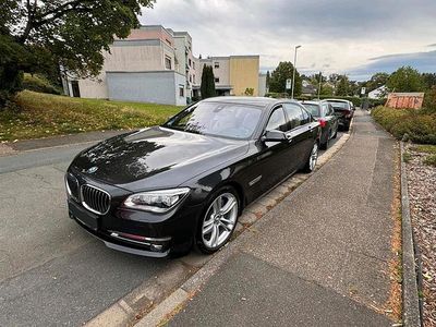 Usata BMW 750L Efficient Dynamics 449 CV (330 kW) 2013 Grigio Berlina